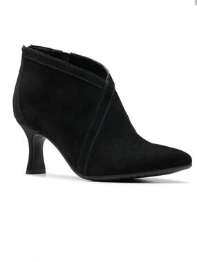 Clarks  Karaeyana Sol Black Suede Pointed Ankle Bootie